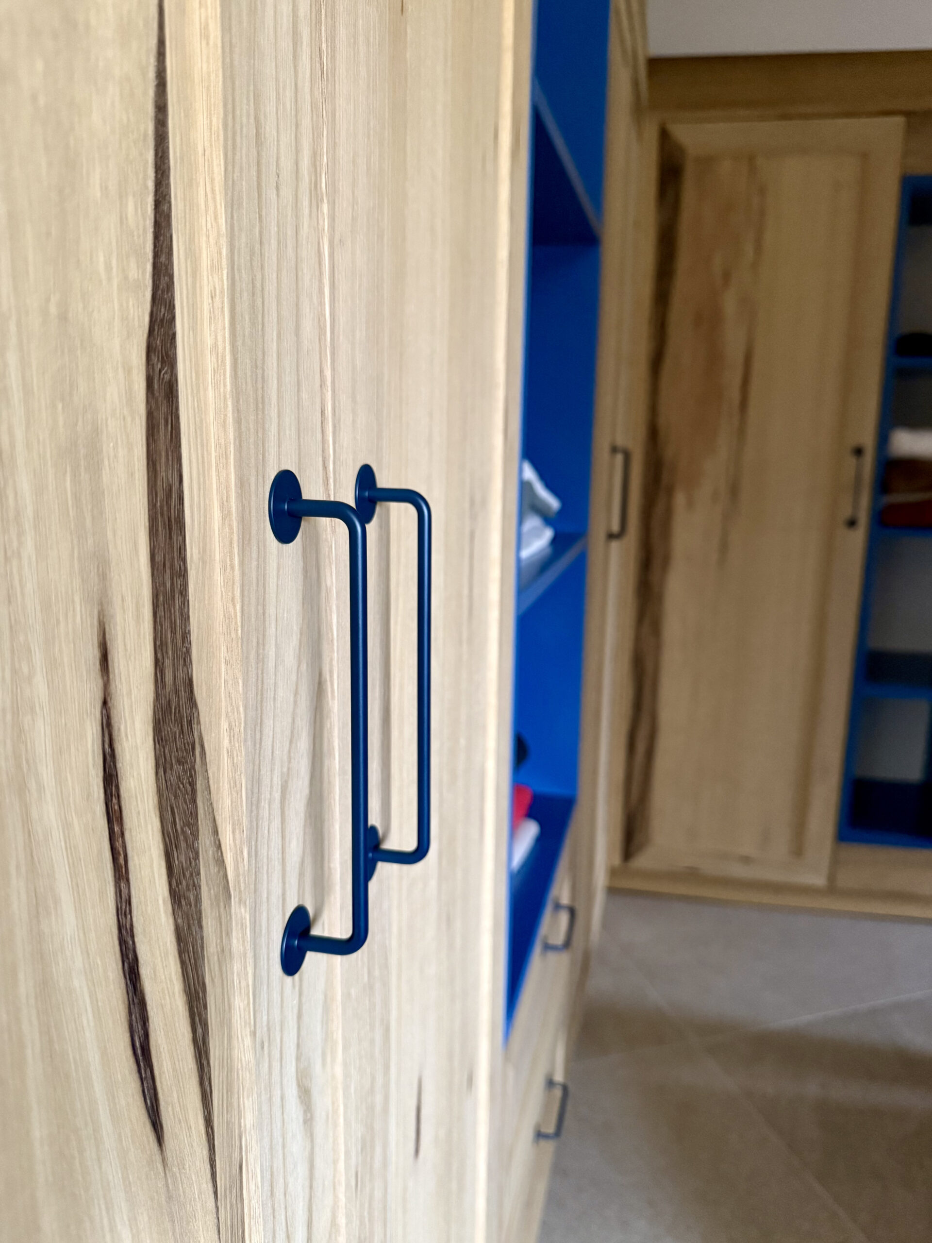 Transformez votre salle de bain avec un dressing haut de gamme à Aix-en-Provence
