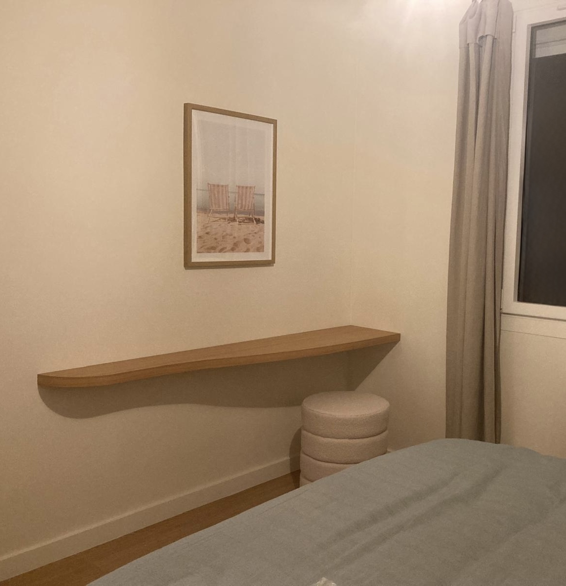 Plateau cintré conçu sur mesure pour un appartement à Cannes